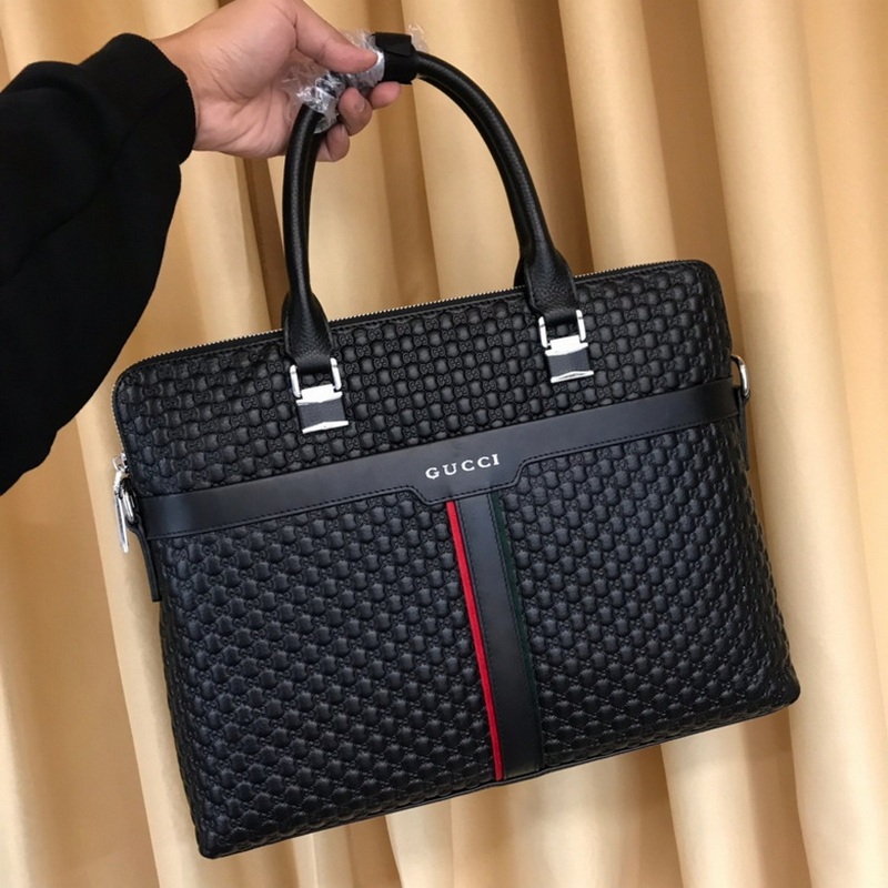 Gucci Handbags 533